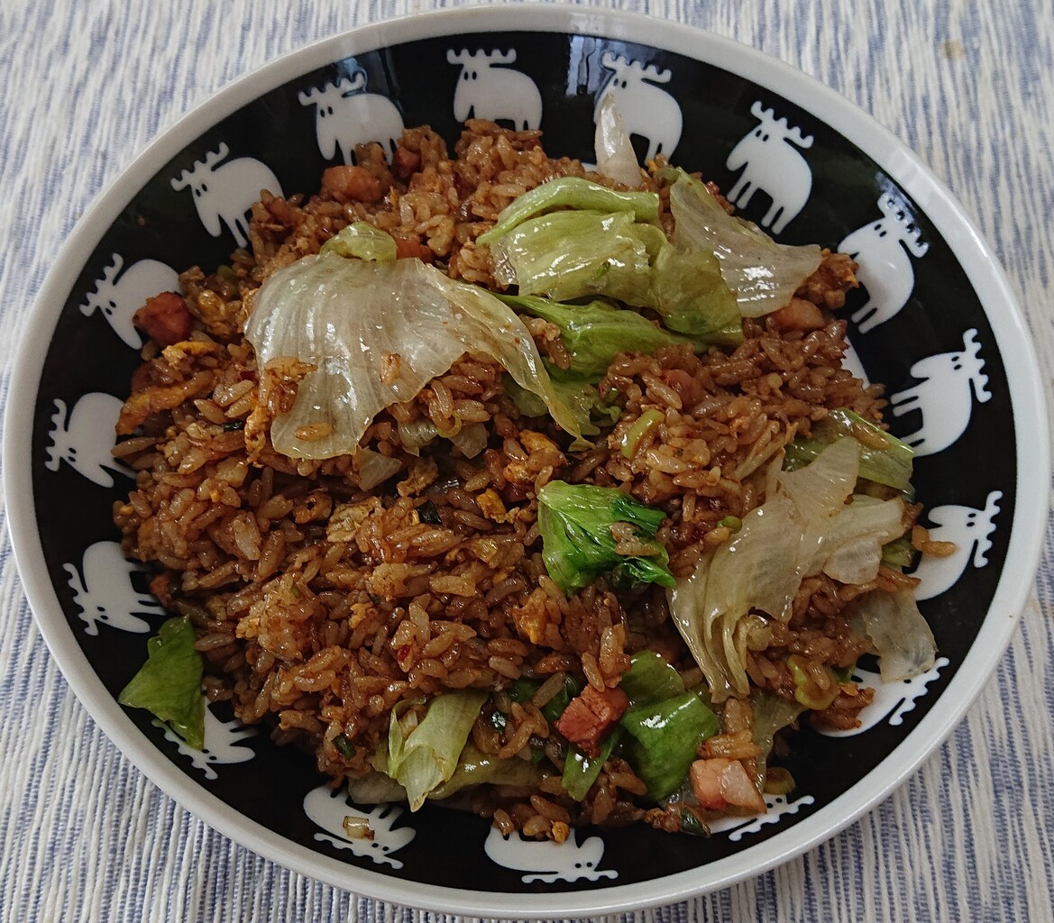 黒チャーハン の作り方鬼美味い