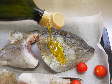 ご飯がすすみます‼️カンパチのアラの☆塩焼き