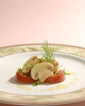 pepe39さんの フレッシュマッシュルームとフルーツトマト、ディルのサラダBETTER VEGE LIFE