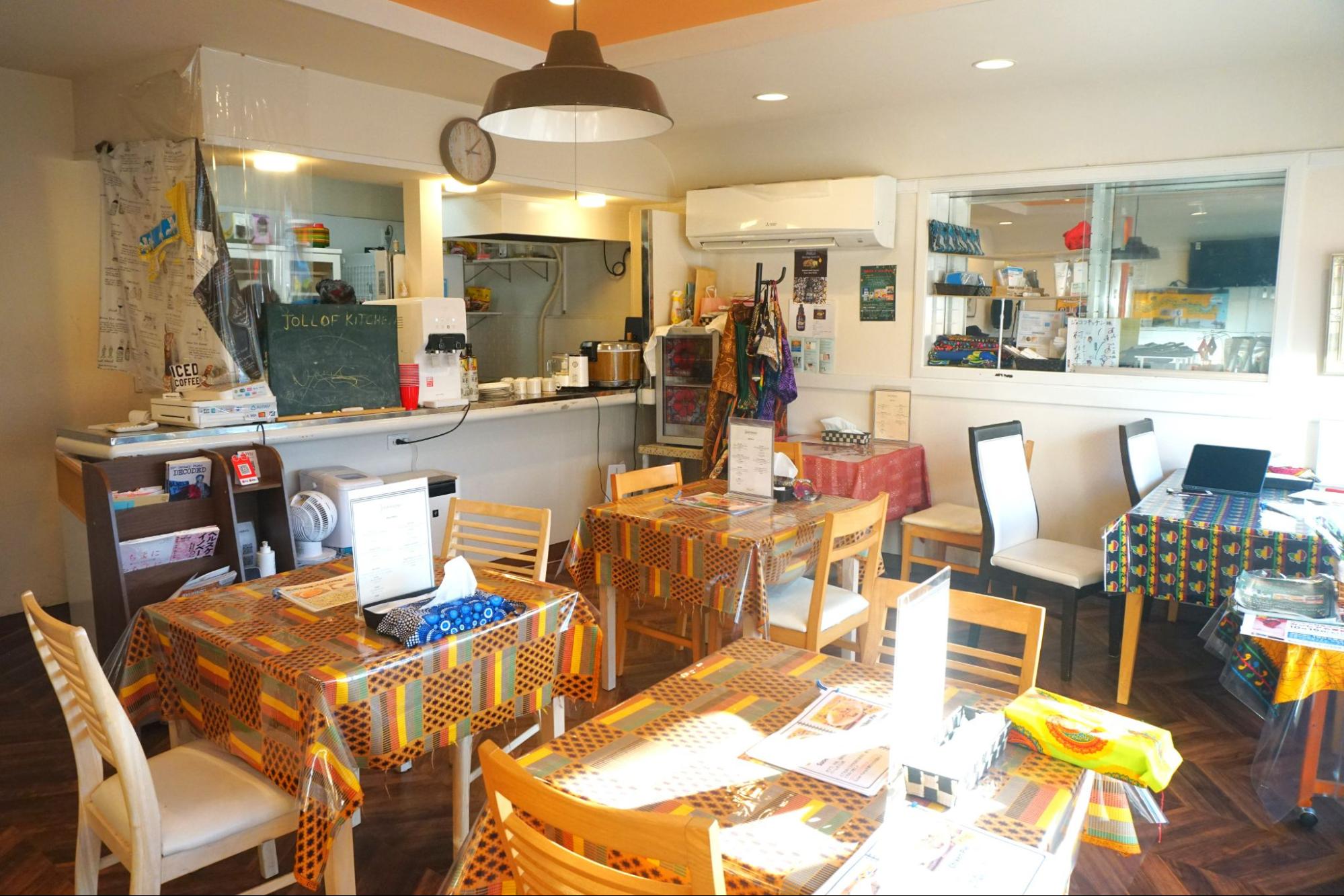 名古屋・西区の「African Restaurant Jollof Kitchen ジョロフキッチン 」で日本唯一のガンビア料理を味わおう！元気いっぱい名物おかみに会いに来て名古屋西区の各国料理＞各国料理Life Designs ライフデザインズ 東海の暮らしのウェブマガジン