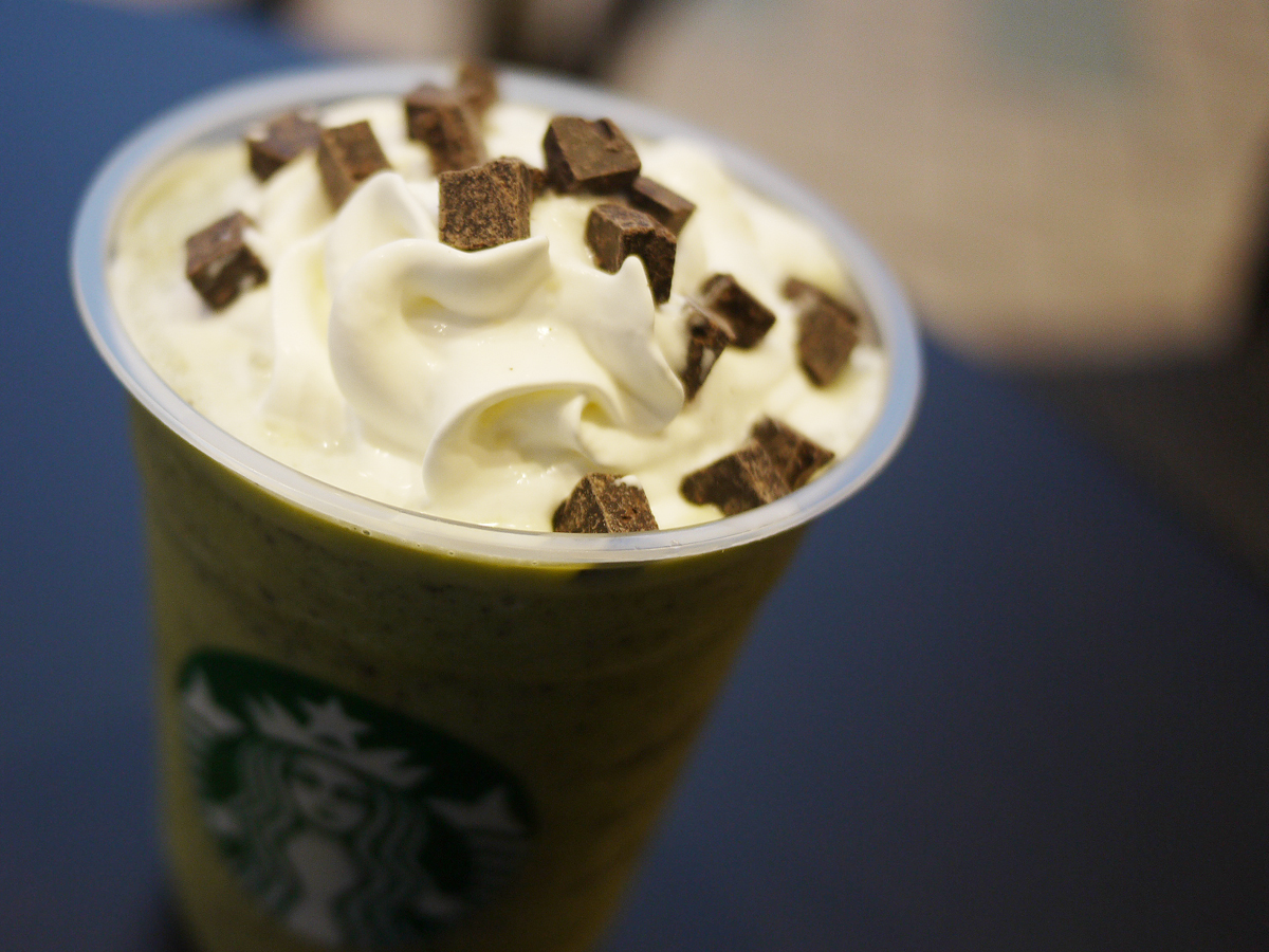 スタバ マニアが太鼓判ッ♡こりゃ幸せだ!至極の「ホットドリンク」って? -ftn