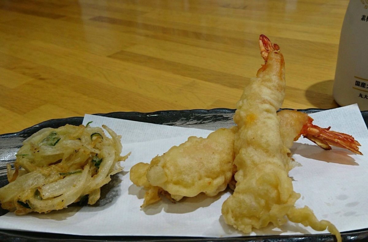 絶品！新鮮！大きくてプリプリ 天使の海老 生食 高級海老 お刺身用ニューカレドニア産1kg30〜40尾入り刺身 寿司 お造り 生えび 天ぷら エビフライ エビチリおいしい生えび抜群のたべごたえ！是非ご賞味ください！ 天使の
