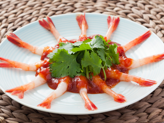 エビチリの絶品アレンジレシピ7選。ちょい足しでもっとおいしく！ - macaroni