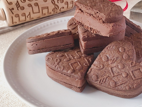 幸せをギューッと詰め合わせて。ちょっとしたプレゼントにクッキーBOXを手作りMERY