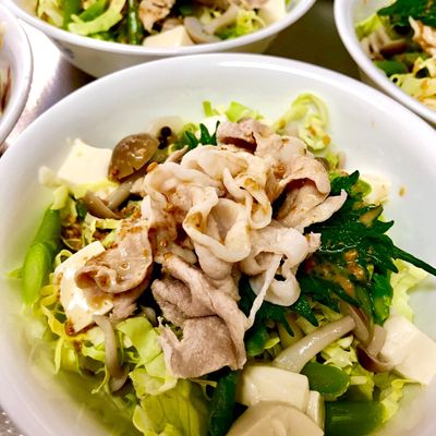 冷しゃぶごまだれうどん