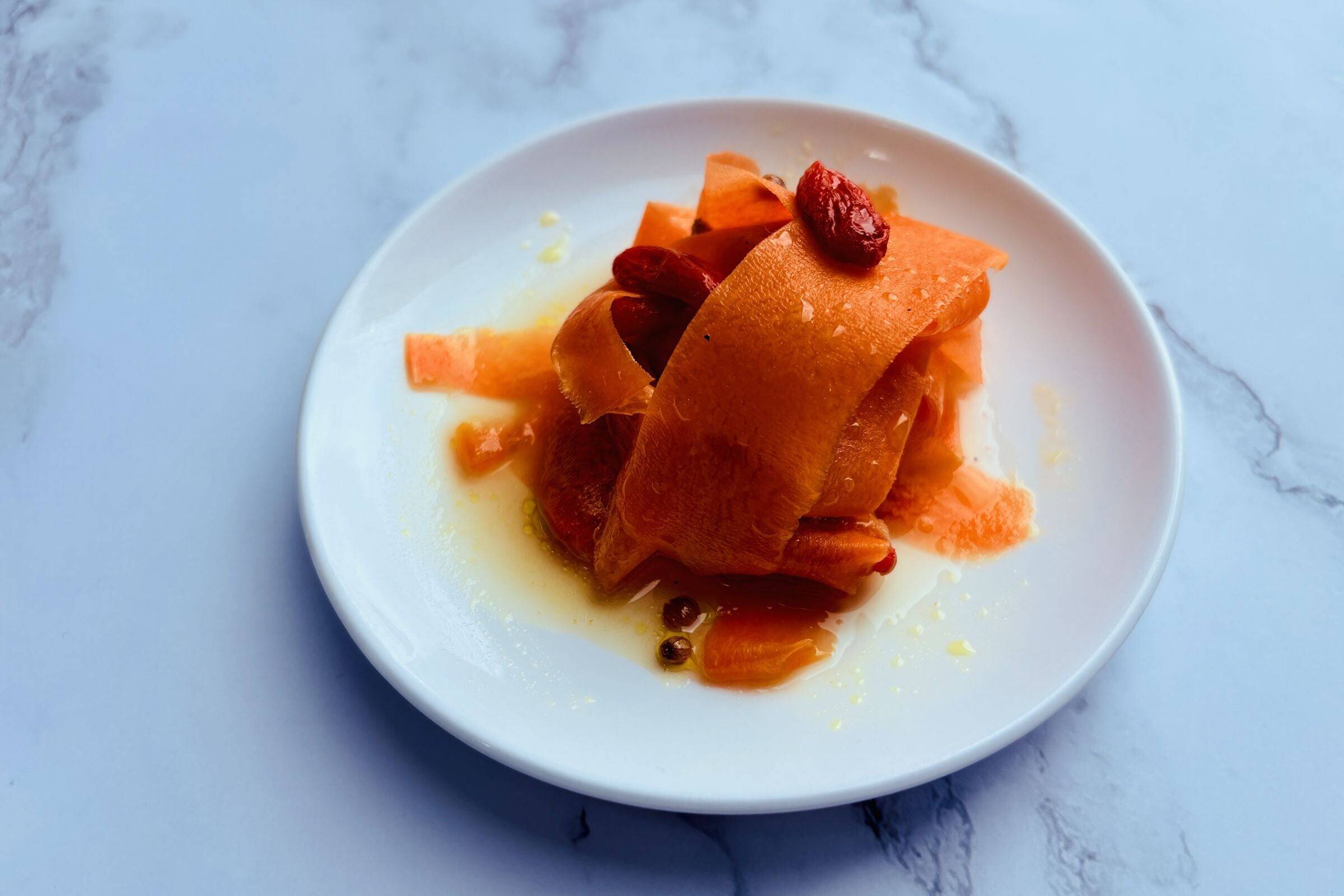 杏仁豆腐や中華薬膳でお馴染みの赤い実「クコ」かぎけん花図鑑