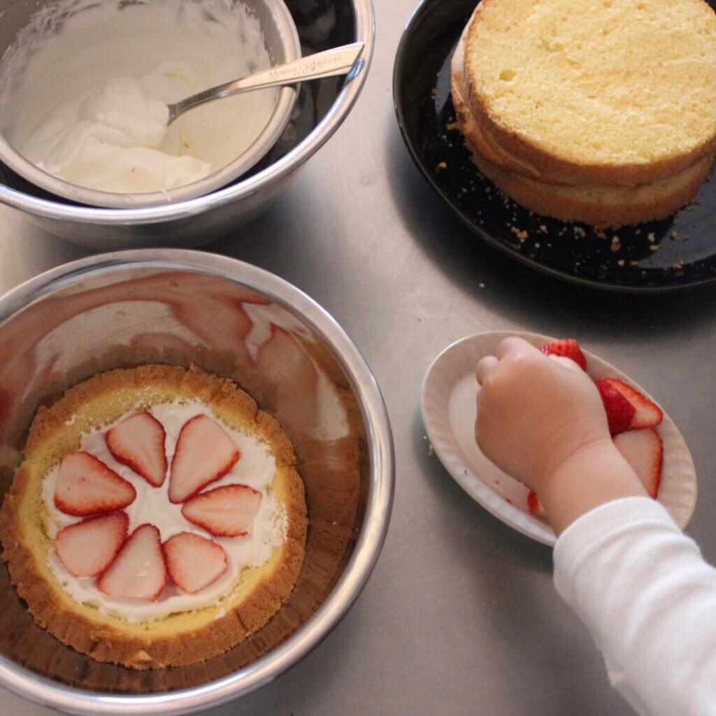 ケーキの上の砂糖菓子 メレンゲドール の食べ方