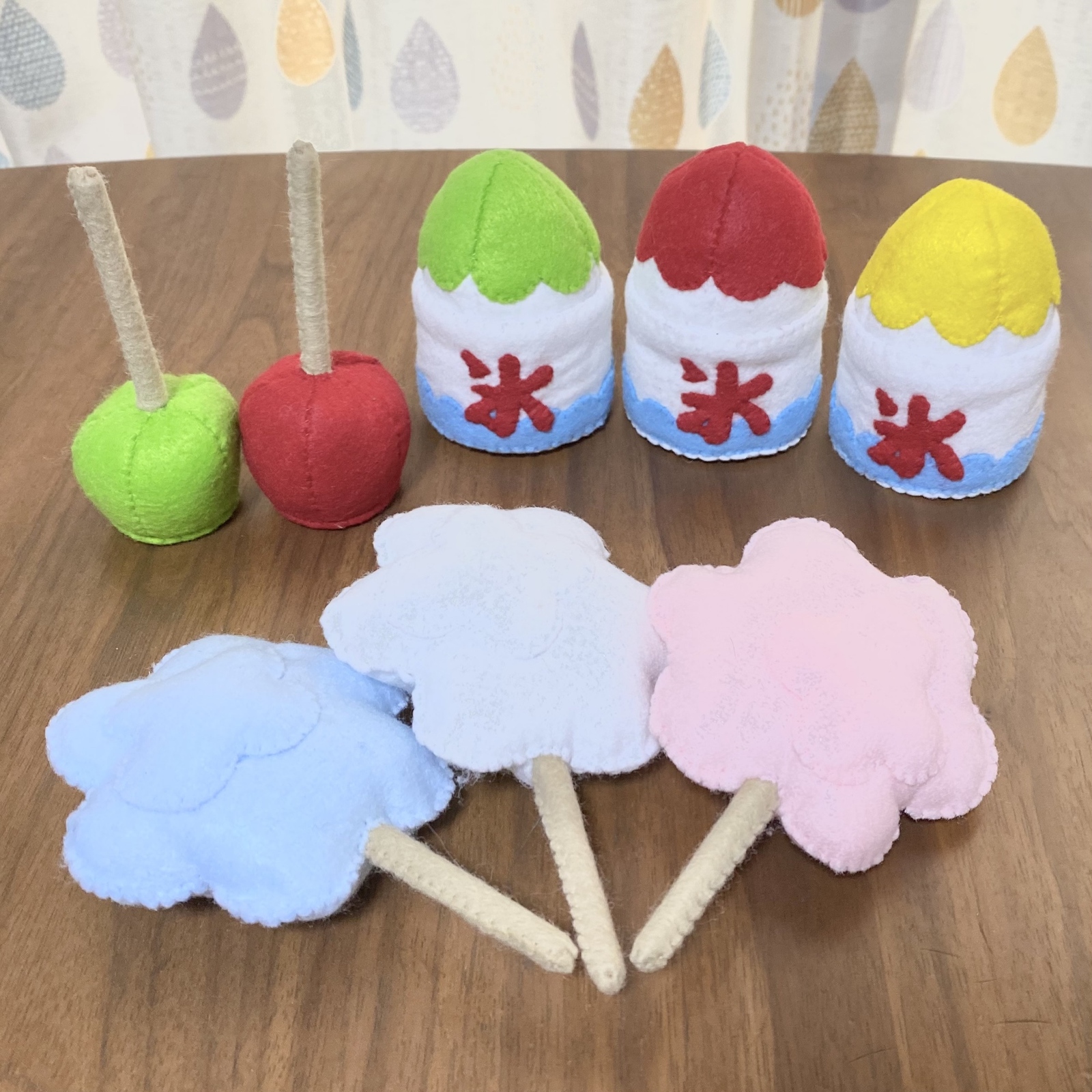 手作りフェルトおもちゃ①「りんごの木」≪作り方有≫: －睦月のゆるゆる子育て日記－