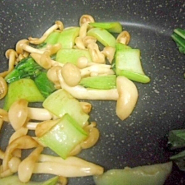 電子レンジで簡単★ ささみとチンゲン菜の生姜ポン酢和え