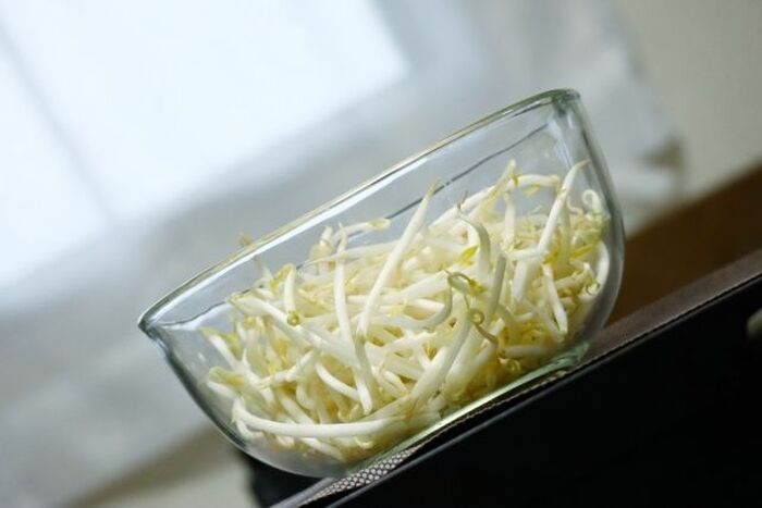 レンジで簡単★シャキシャキもやしの茹で方