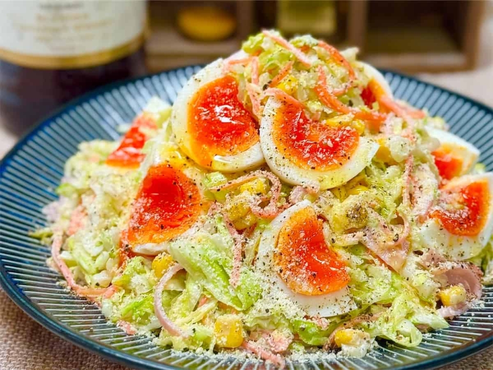 シャキシャキ感と甘みを生かしたキャベツのゆで方のコツ