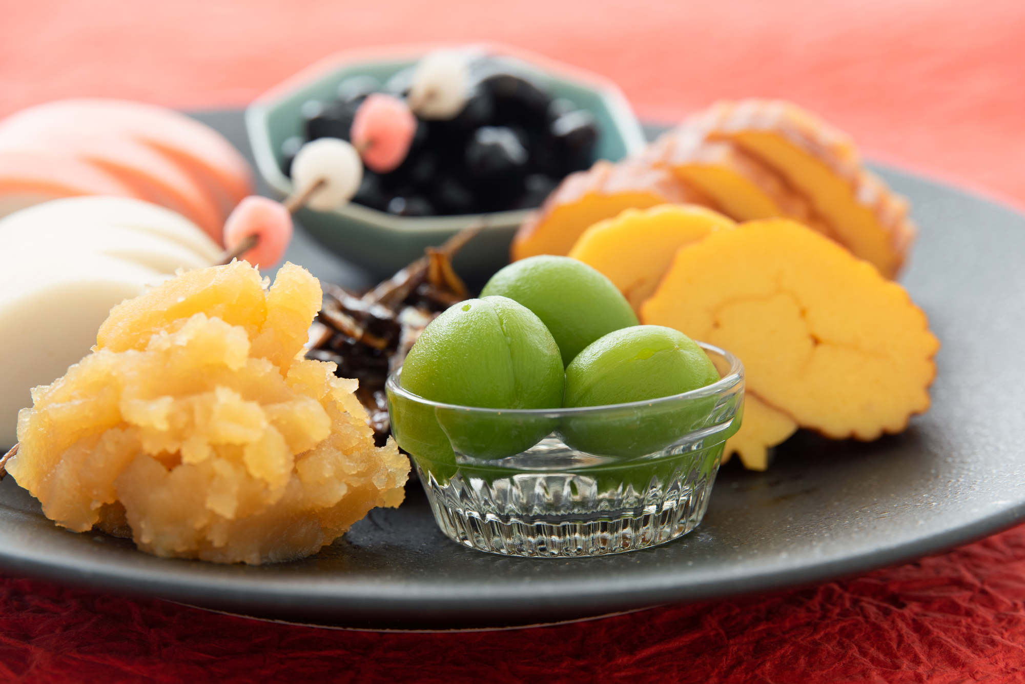 家にある丸皿でOK! おしゃれに見える「ワンプレートおせち」の盛り方オレンジページ ニュースデイリーオレンジページnet