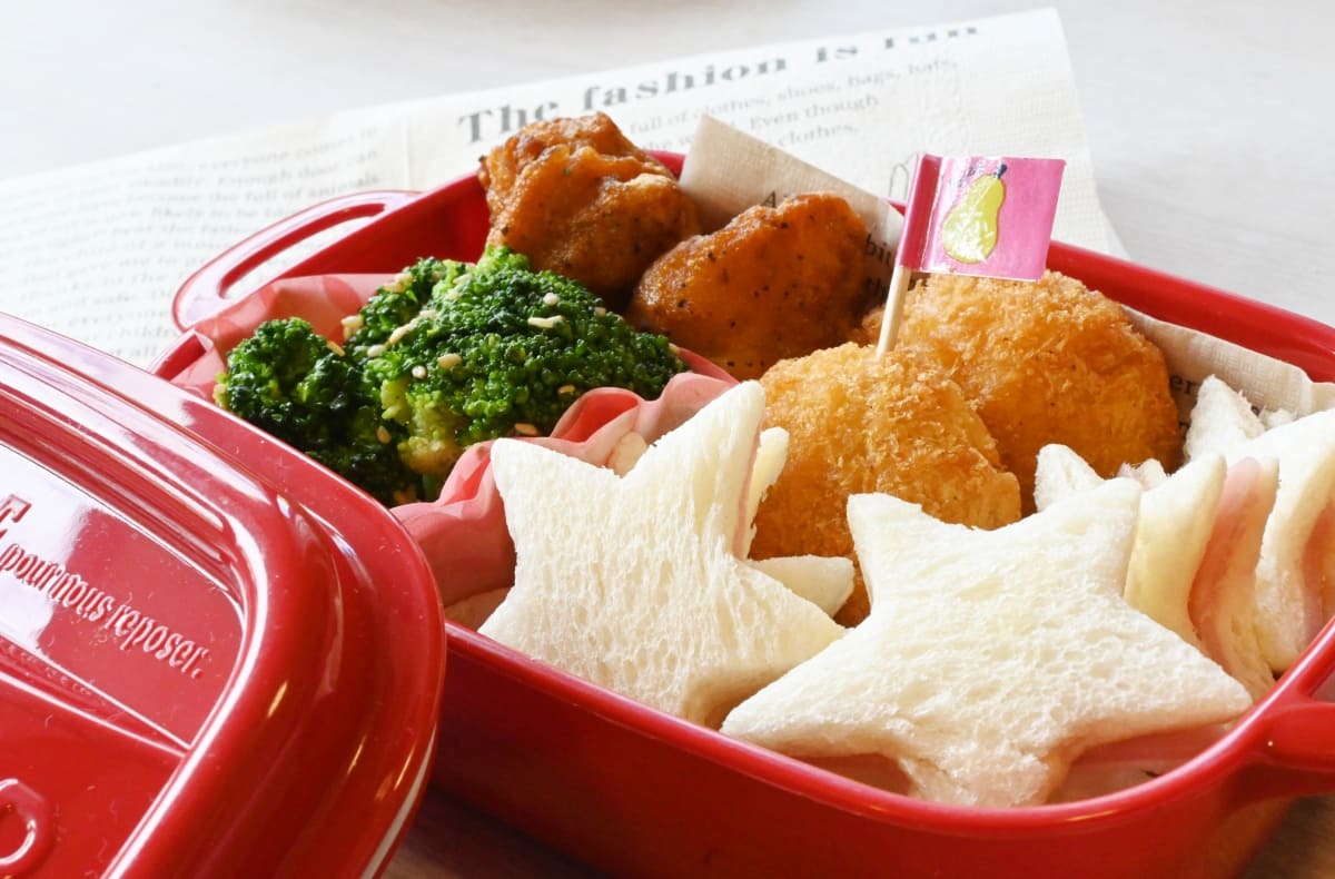 今やちょっとしたブームの セリア 「バガスランチボックス」。「バガスっていったい何？」から人気の理由をレポート！ - レタスクラブ