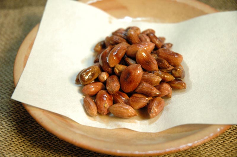 落花生・食べ方ガイド 自宅で塩茹でが最高！ ローストの方法や、やみつき自家製ピーナッツバターのレシピもHugKum はぐくむ