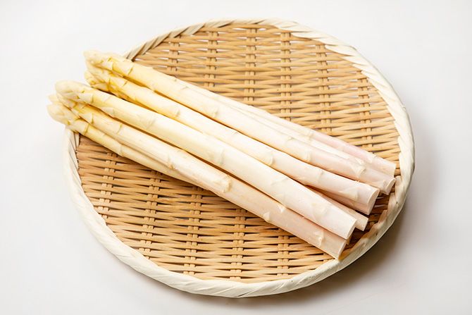 今年も作りました♪ ホワイトアスパラガス 茹で方と リゾット私の好きな料理の本、レシピ、食器、グルメ