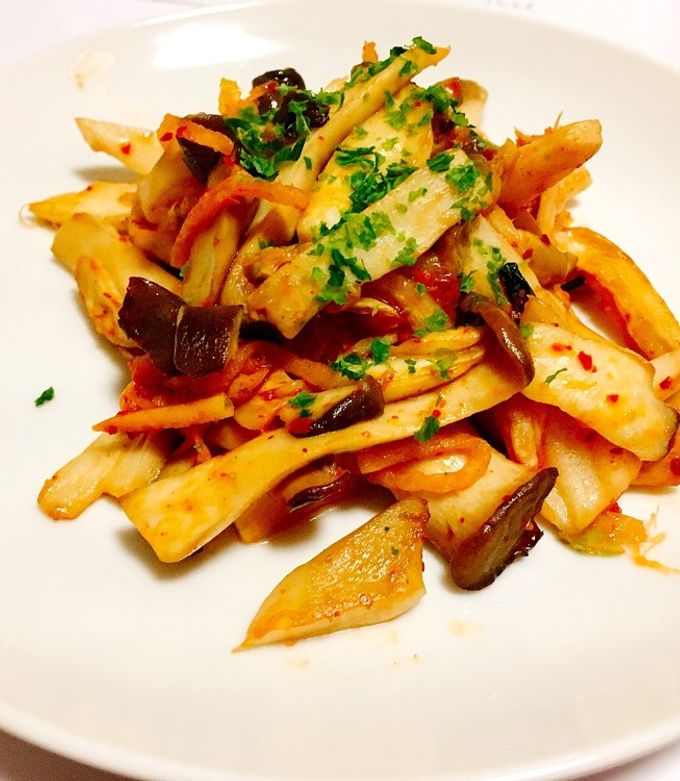 さっと炒めるだけ!豚肉ともやしのキムチ炒め デリッシュキッチン