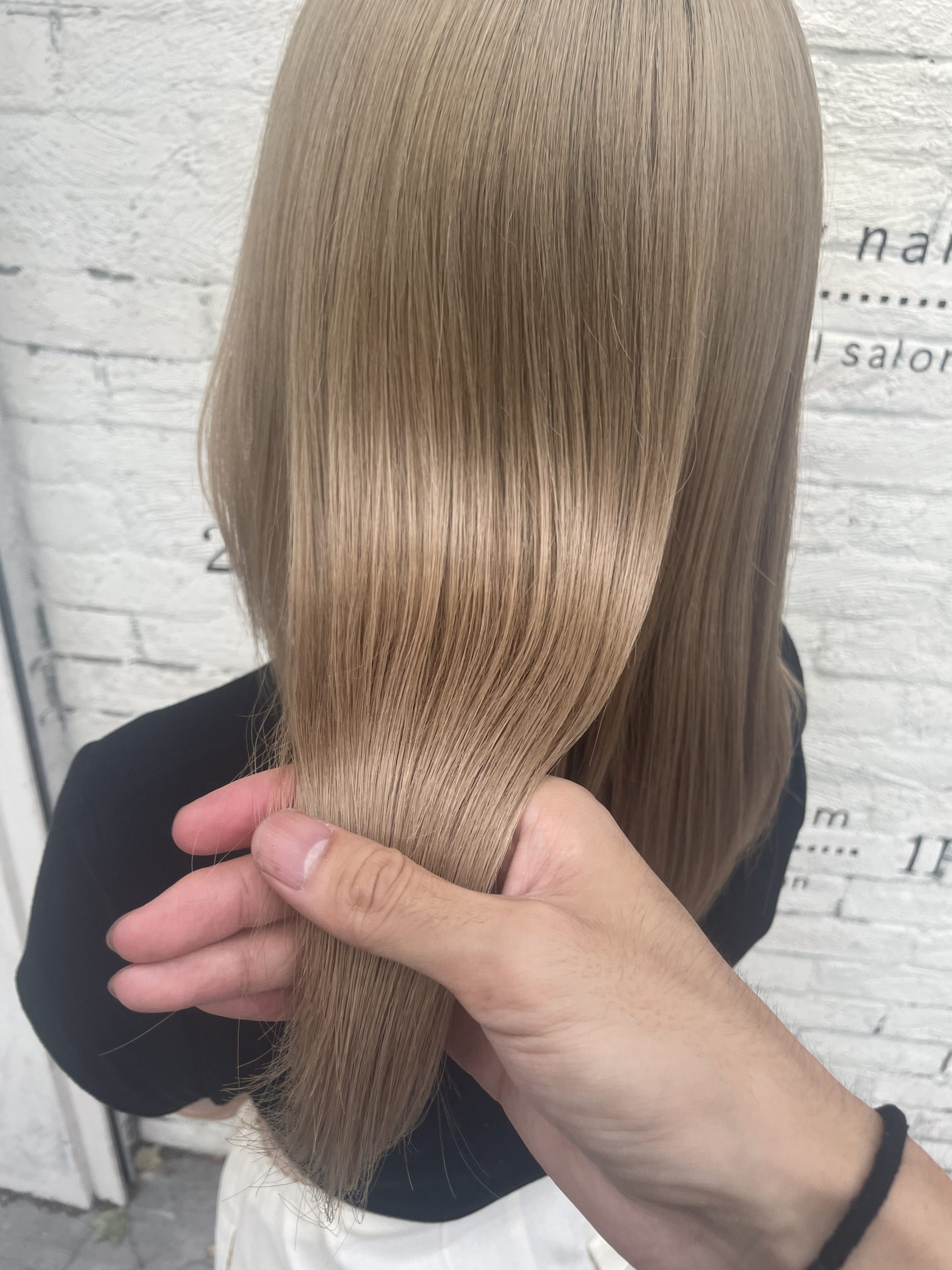 2021年 可愛いミルクティーベージュカラーヘアカタログ！フェミニン仕上げの今っぽスタイルまとめホットペッパービューティーマガジン