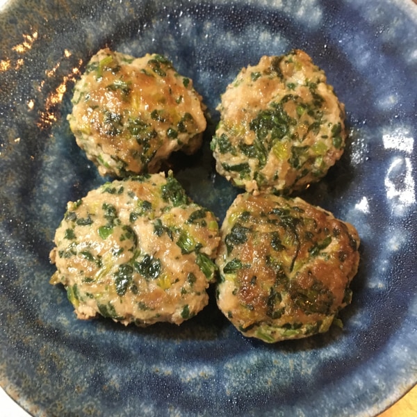 甘から味噌の煮込みハンバーグの献立 副菜：ほうれん草とまいたけのおひたし、汁物：豆腐ときゅうりの冷やしみそ汁 献立・メニュー味の素パーク たべる楽しさを、もっと