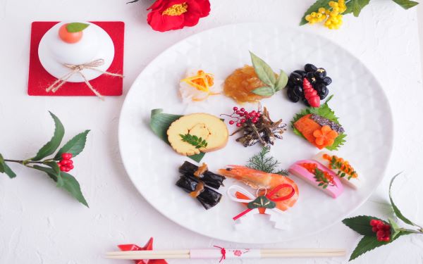 おしゃれに盛り付け!ワンプレートおせちに注目 - macaroni