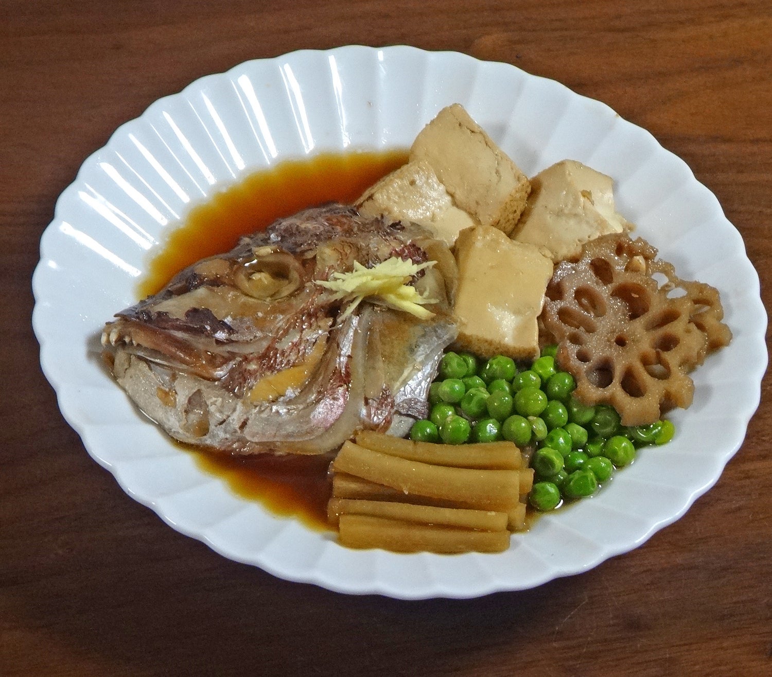 まるで高級和食屋さん！煮汁が黄金比の鯛のあら煮の作り方 - だれウマ