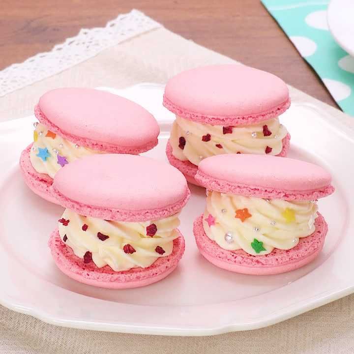 バレンタインチョコベリーデコマカロン