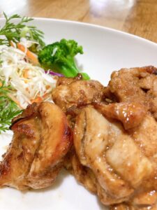 ヨシダソース新入社員料理シリーズです。 ヨーグルトメーカーを使用した”チャーシュー”です🐷 味付けはヨシダグルメのたれオリジナルで簡単😆しっとりやわらかに仕上がりますよ👌 ぜひお試しください! #ヨシダソース #ヨシダグルメのたれオリジナル #ヨーグルト