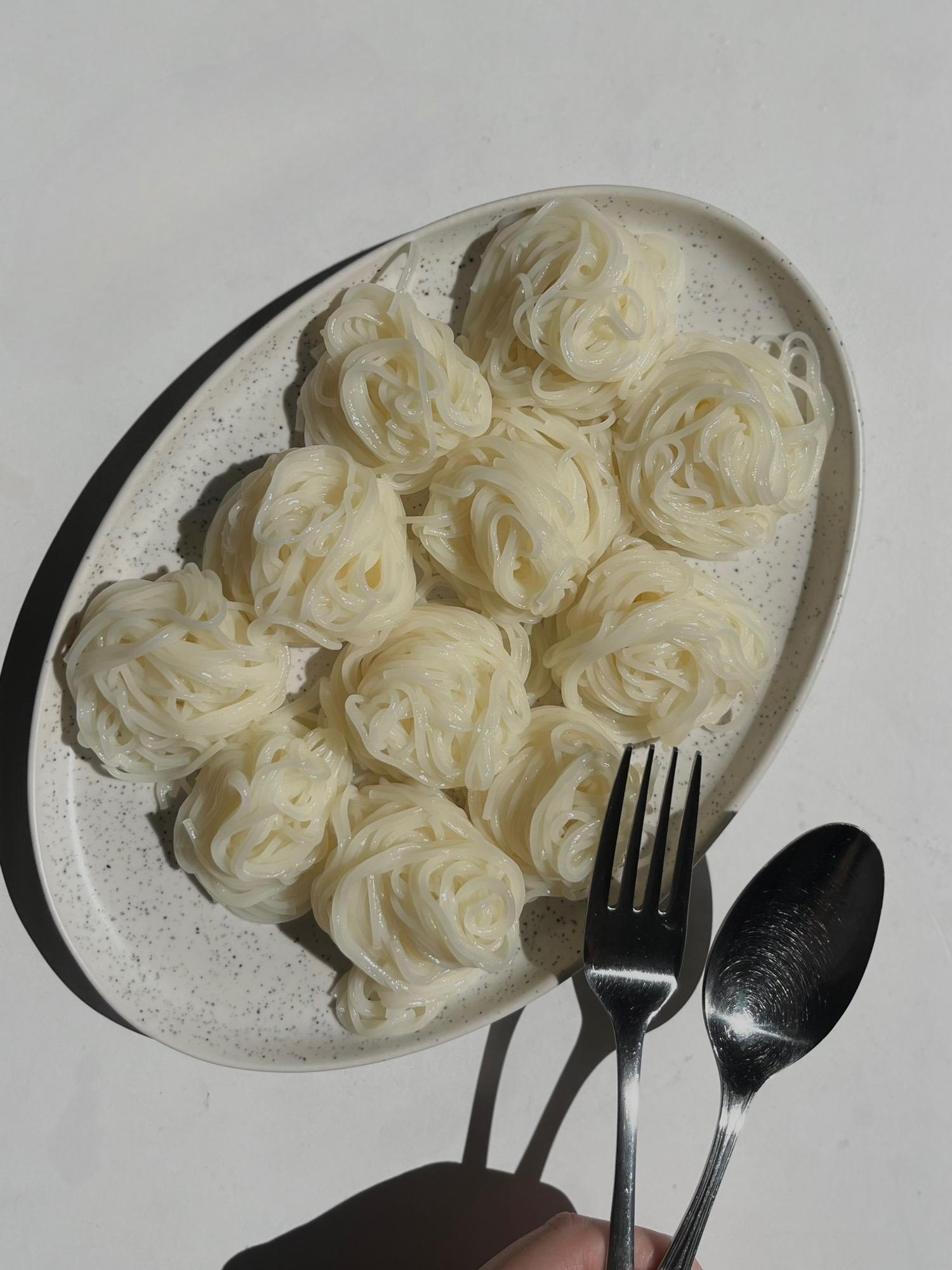 「ゴマドレッシング&めんつゆ」でそうめん