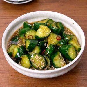 お箸が止まらない*かつお梅きゅうり