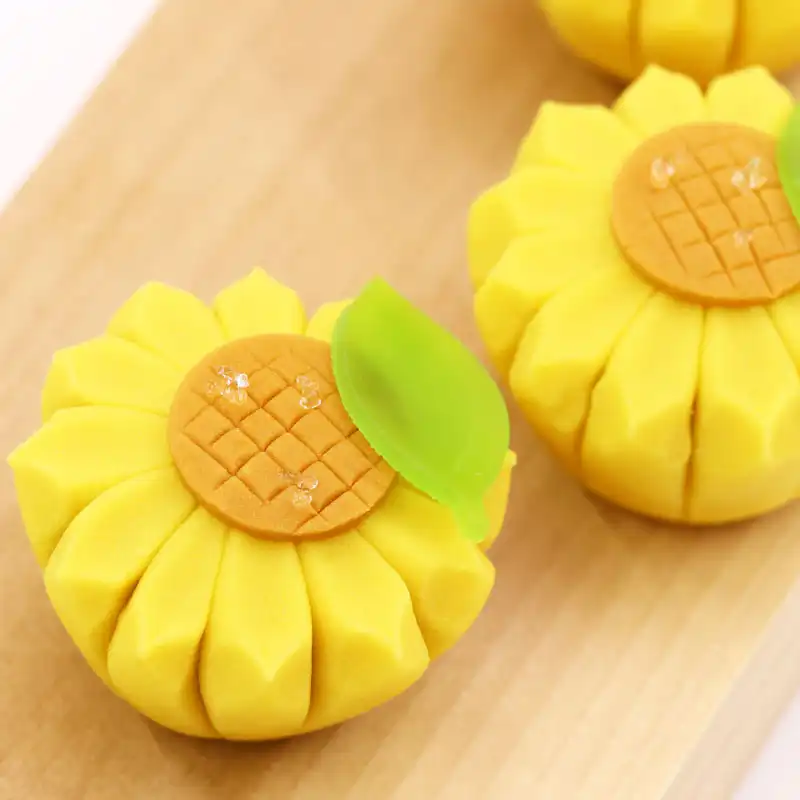 福島屋”の上生菓子 – 巣鴨の和菓子