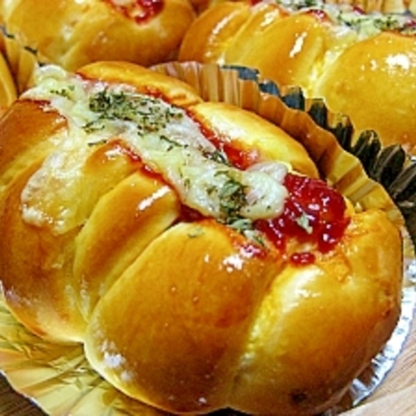 3種の成形で！ウインナーロールレシピお菓子・パン材料・ラッピングの通販 cotta＊コッタ