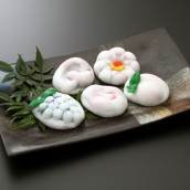 釜の蓋の日』に『炭酸まんじゅう』をお供えし頂く☆ Hanekumo Diary ☆