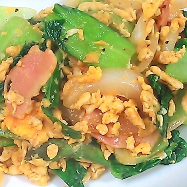 青梗菜とハムと卵のオイスターソース炒め