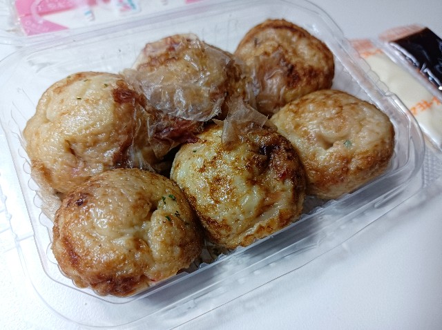 ドジャー・スタジアムコラボ商品の冷凍商品「築地銀だこ UMAMIたこ焼」が数量限定で復活！「8種の魚介の旨味」と「特製醤油ベースのソース」が織りなす濃厚な味わい株式会社セブン‐イレブン・ジャパンのプレスリリース