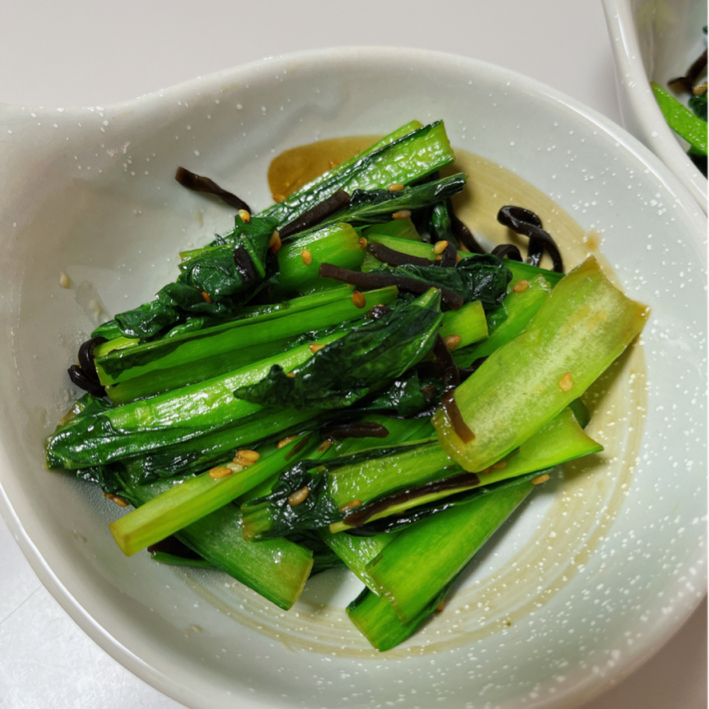 炊飯器」に“しなしな小松菜”と“塩昆布”を入れて完成！絶品炊き込みご飯 ほったらかし飯