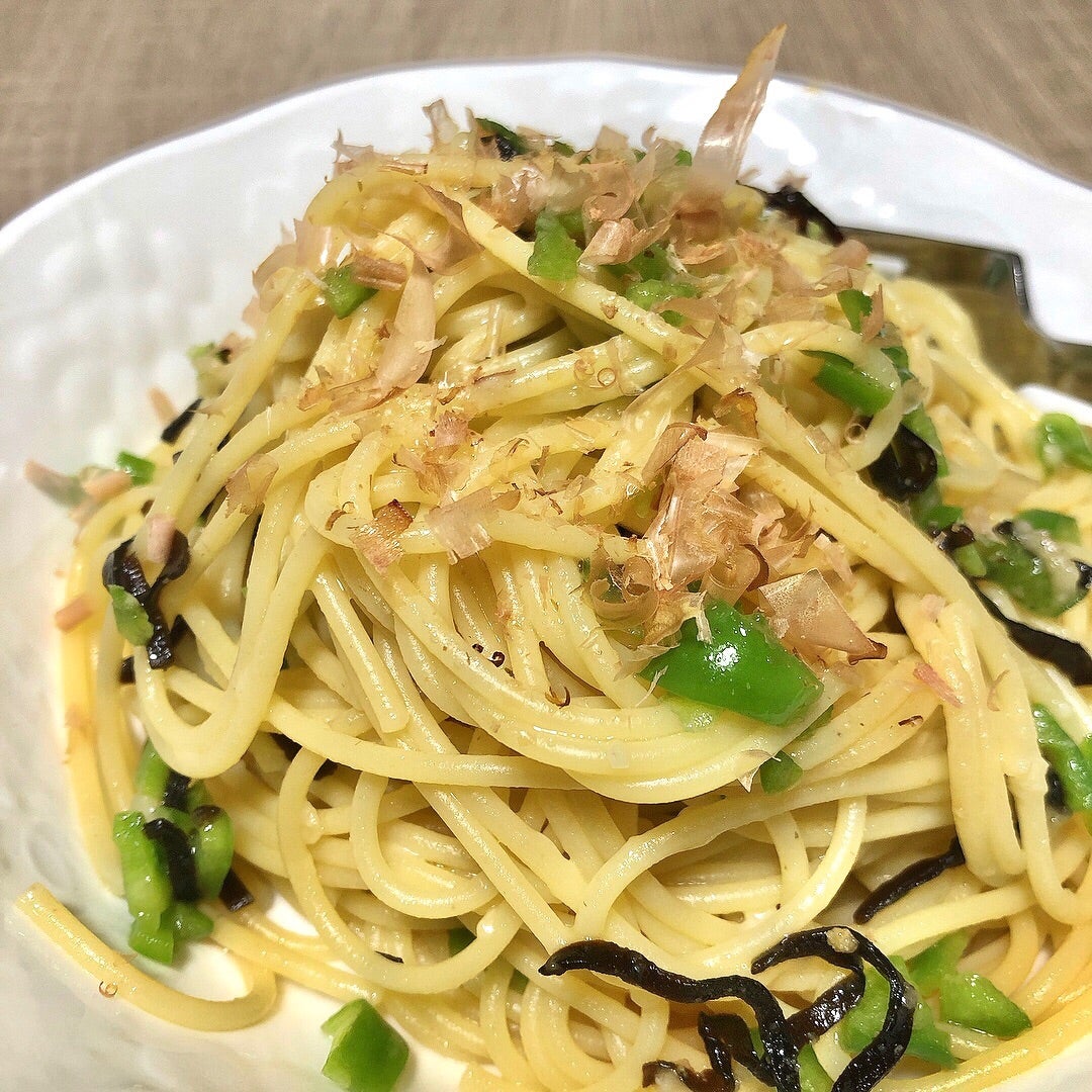 塩昆布で簡単に！ベーコンと玉ねぎの和風パスタ