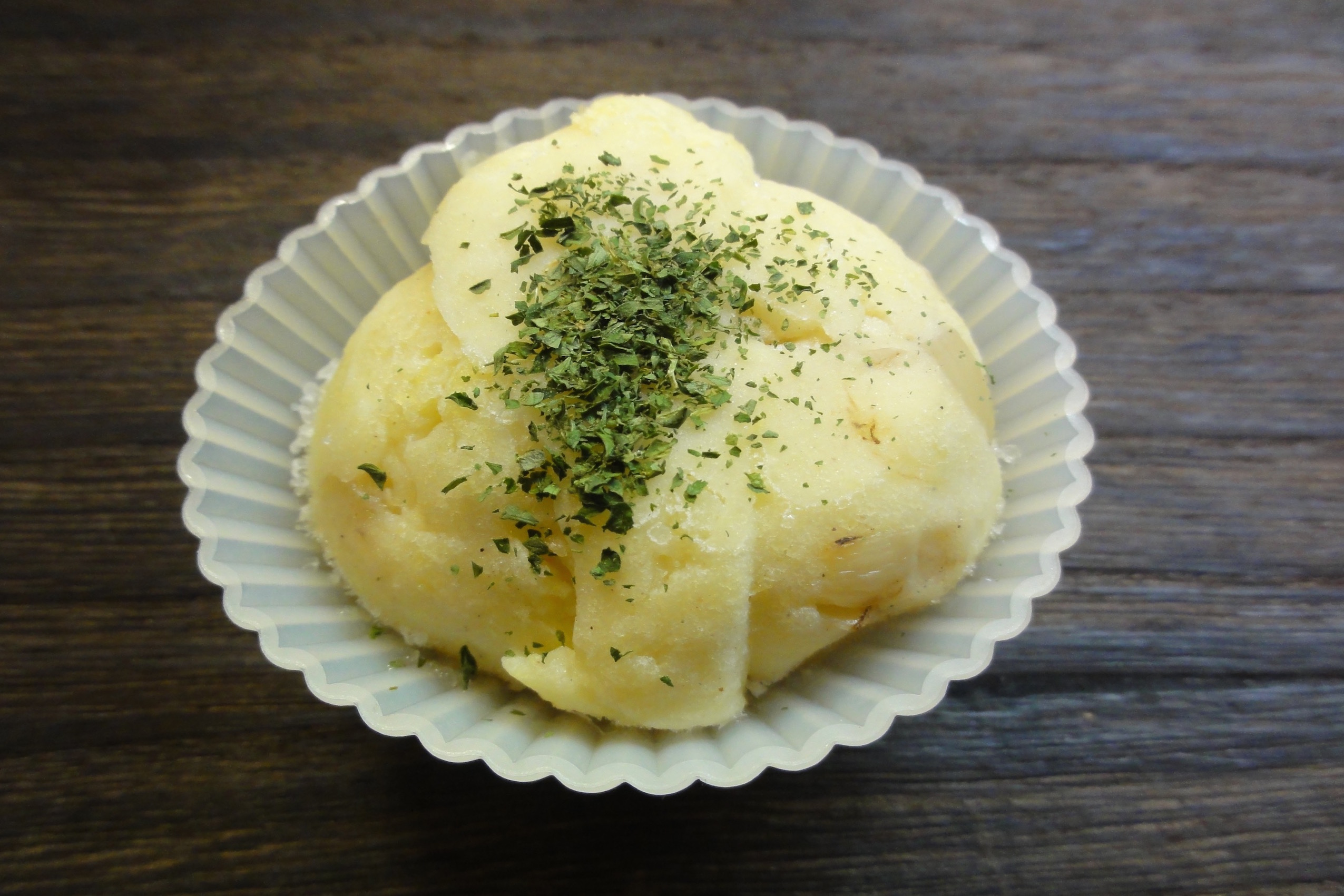デリ風ハムとチーズ、ゆで卵のポテトサラダ