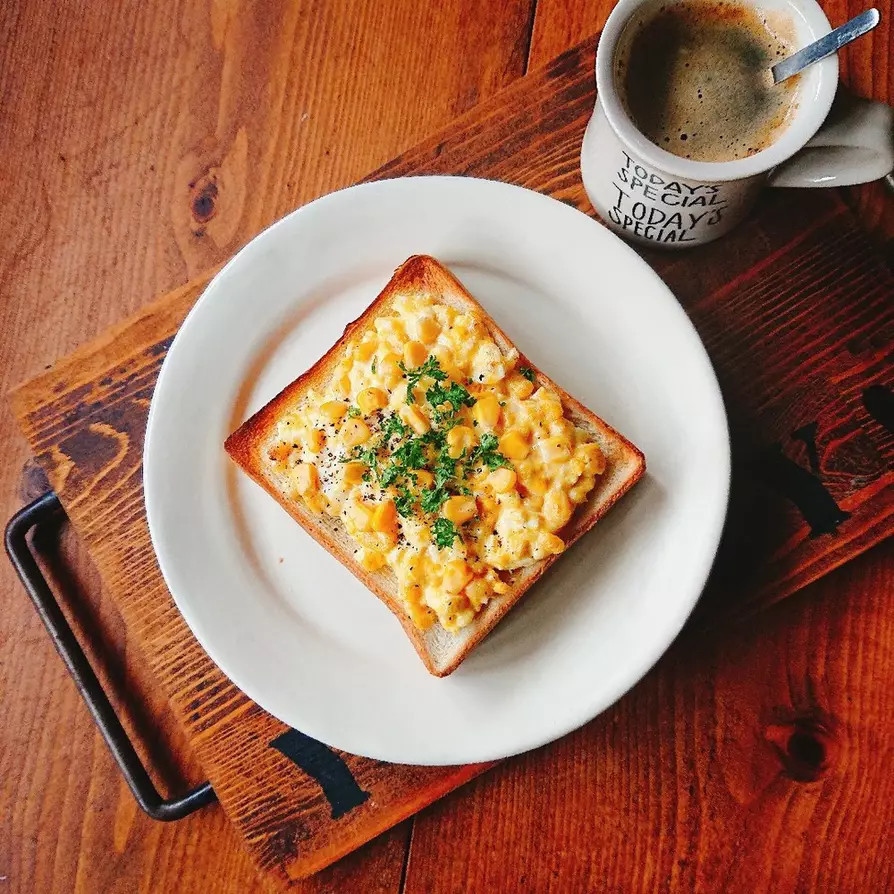 お仕事前のおひとりさま朝ごはん暮らしとおしゃれの編集室