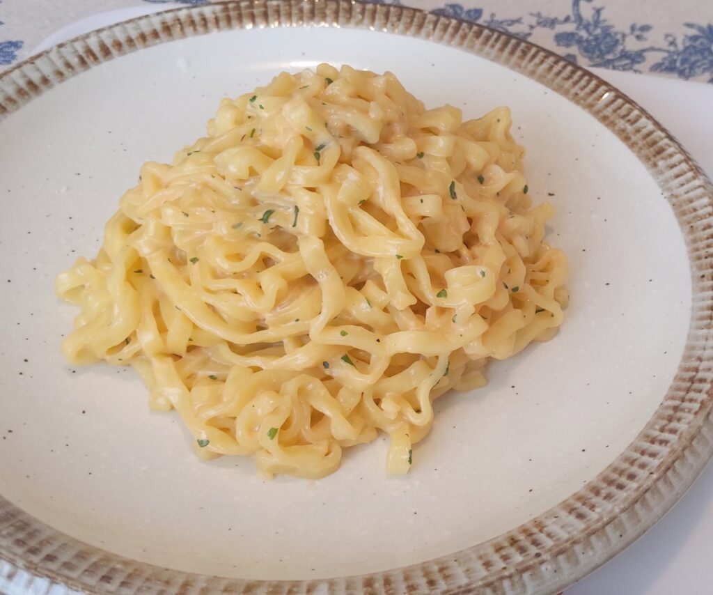 ブルダックポックンミョンクリームカルボを牛乳でアレンジする作り方komori blog