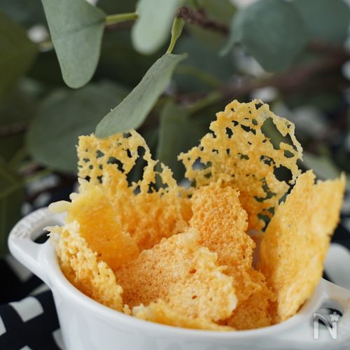 爆速おつまみ チーズで煎餅⁉厳選の具材5種をオン！お手軽過ぎるおつまみ「チーズ煎餅」に脱帽な話『あたらしい日日』こんな時代のニューノーマルな暮らし方。食と農、生活情報をお届けします