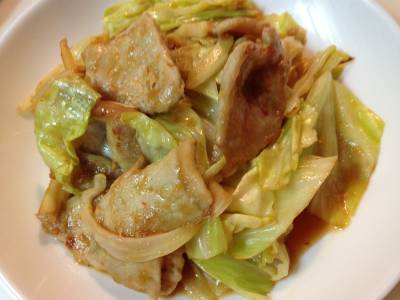豚肉とキャベツのキムチ味噌炒め
