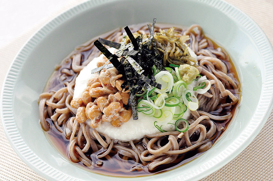 山かけそばと、とろろ汁 蕎麦 孤丘