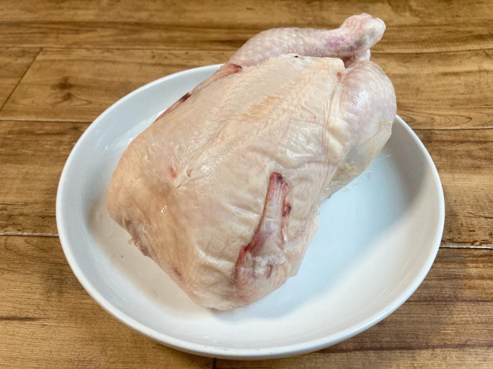 業務スーパー＆産直市場よってって美浜店 クリスマス準備に♪ ケーキや丸鶏、ピザ - 日高新報