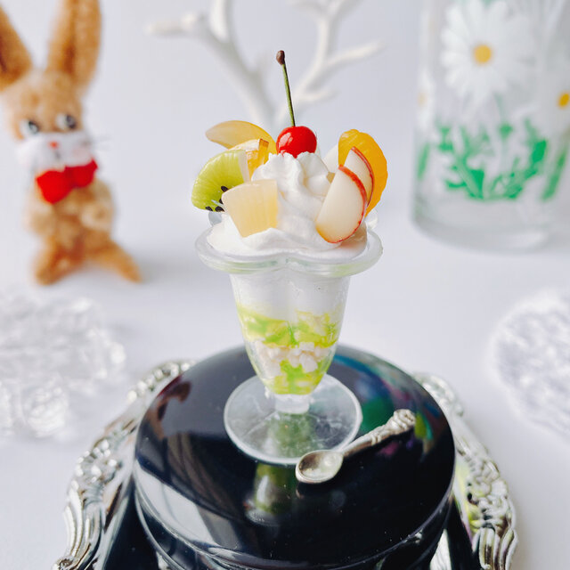ミニチュアいちごパフェの作り方