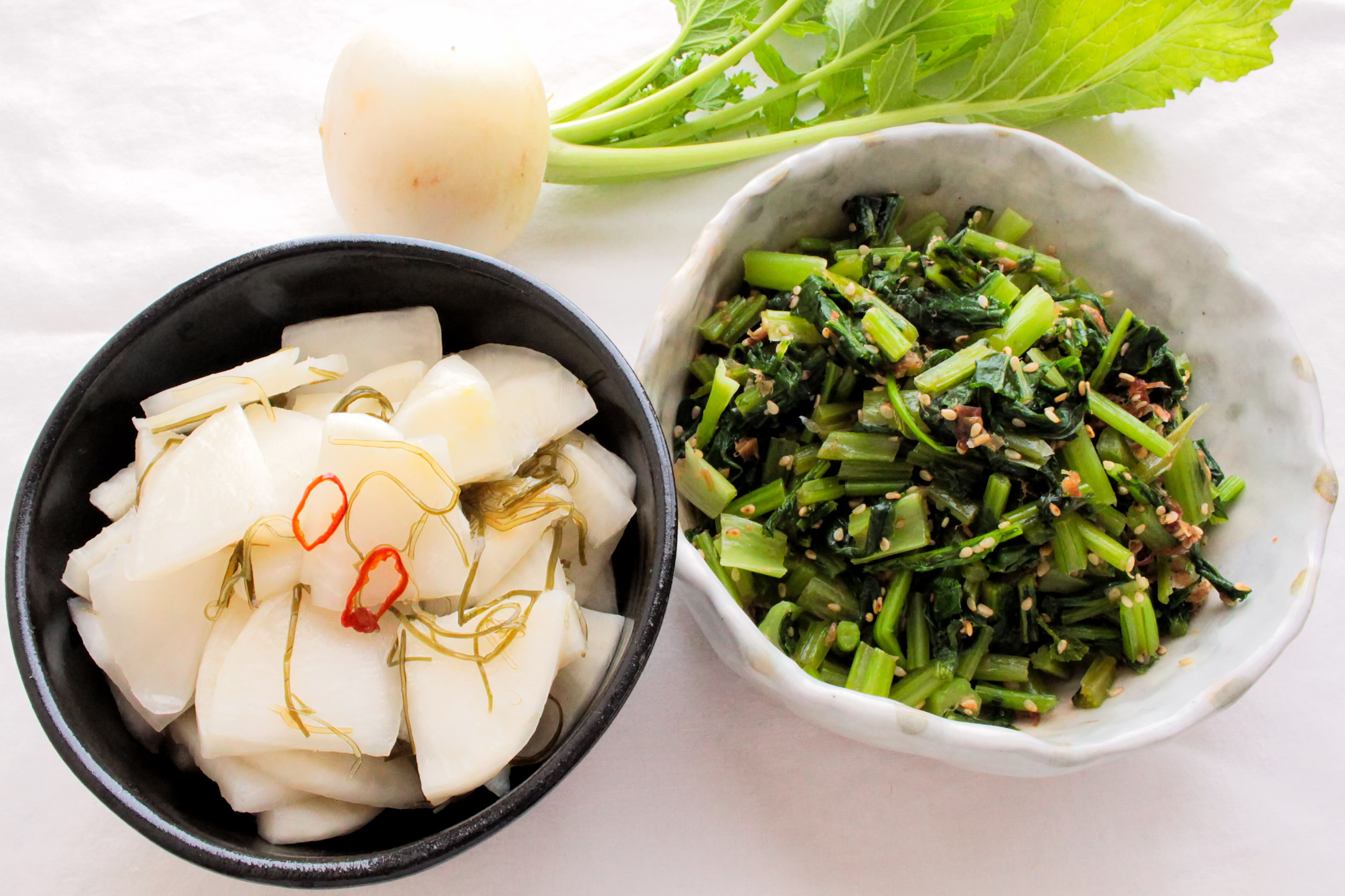 切って揉むだけ!カブの漬物