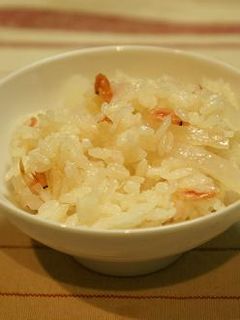 桜えび香る♪ ひじきとしめじの炊き込みごはん