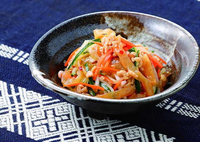 マヨネーズでまろやかに！ 中華くらげとにんじんのマヨサラダ