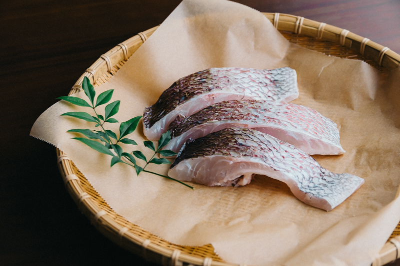 鯛の切り身で塩焼き→骨酒→煮付け→〆飯の「なんちゃって鯛づくし」で決めた！ - メシ通ホットペッパーグルメ