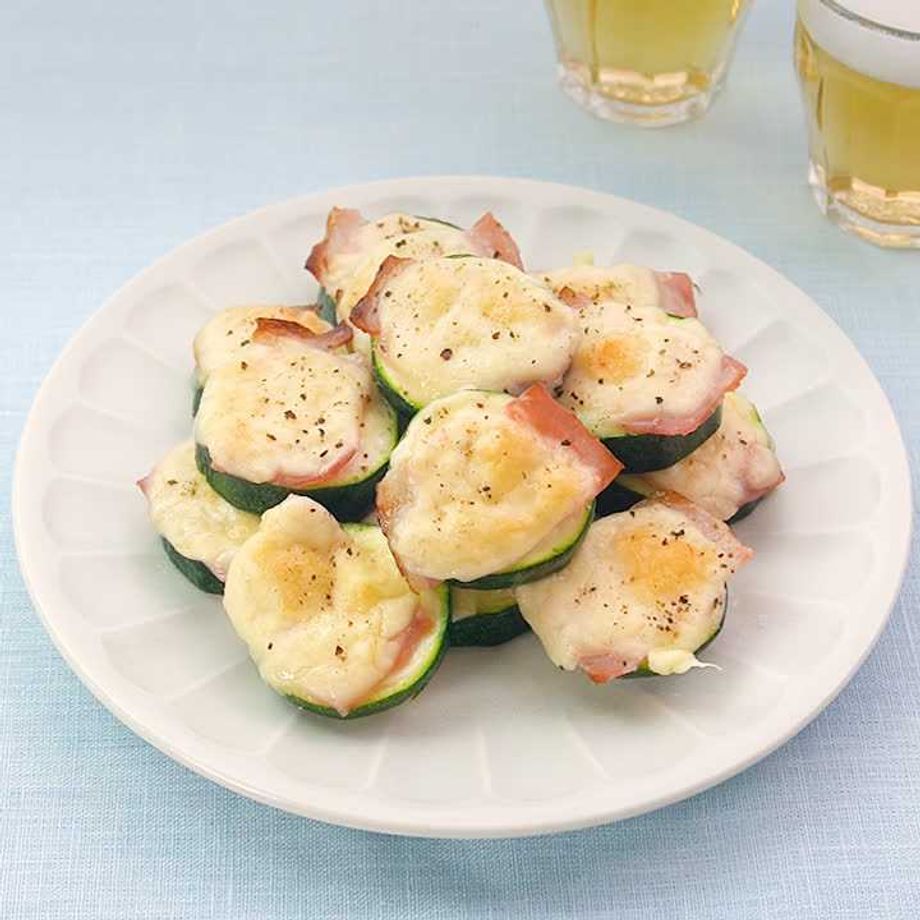 ズッキーニとベーコンチーズの重ね焼き