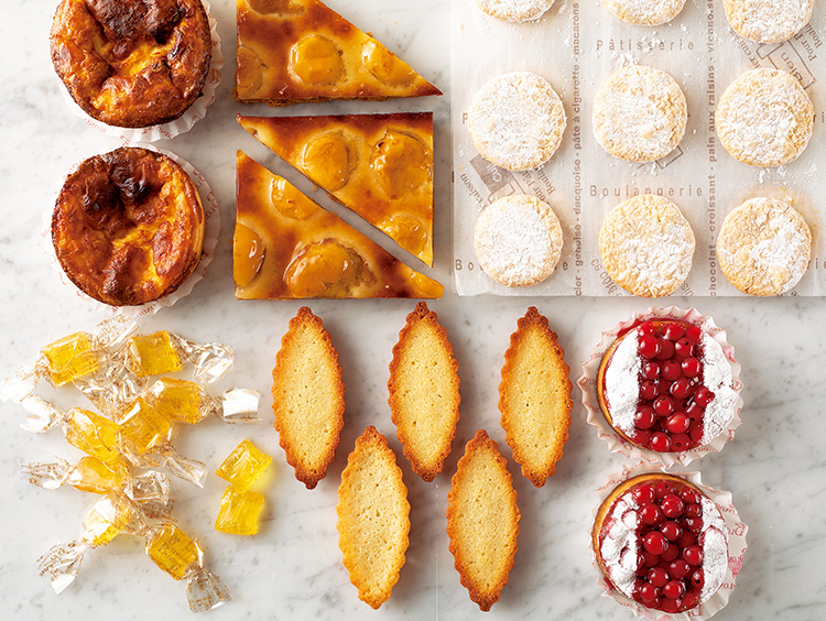 Amazon.co.jp: フランス発祥の 焼き菓子 高級 マドレーヌ 1kgその他: 食品・飲料・お酒