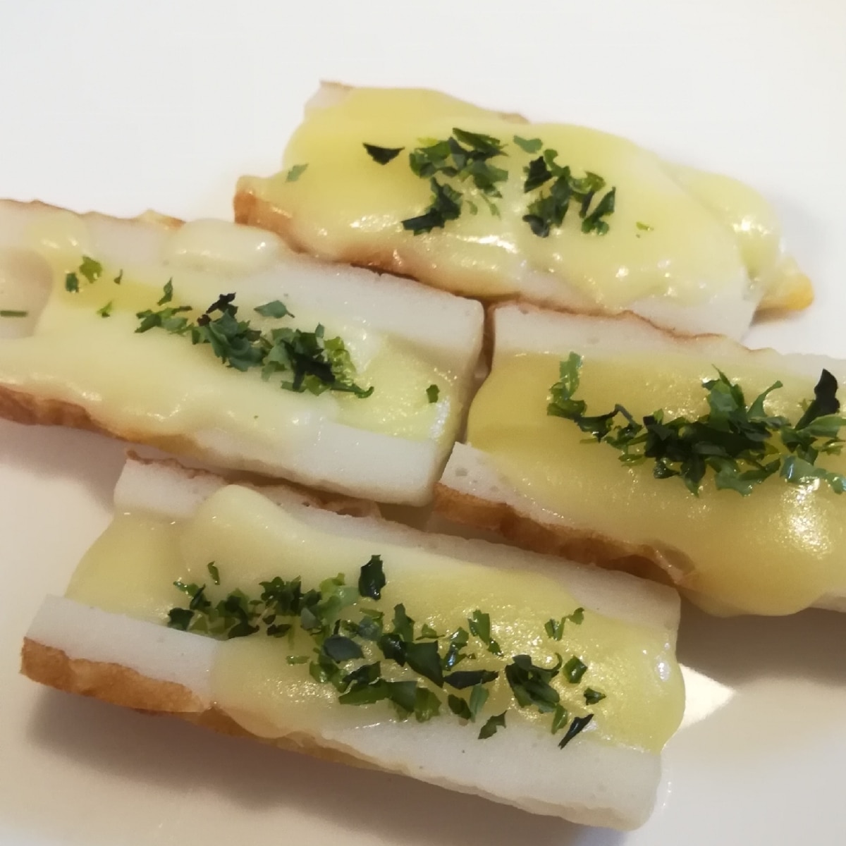 トースターで簡単！マヨチーズちくわレシピ